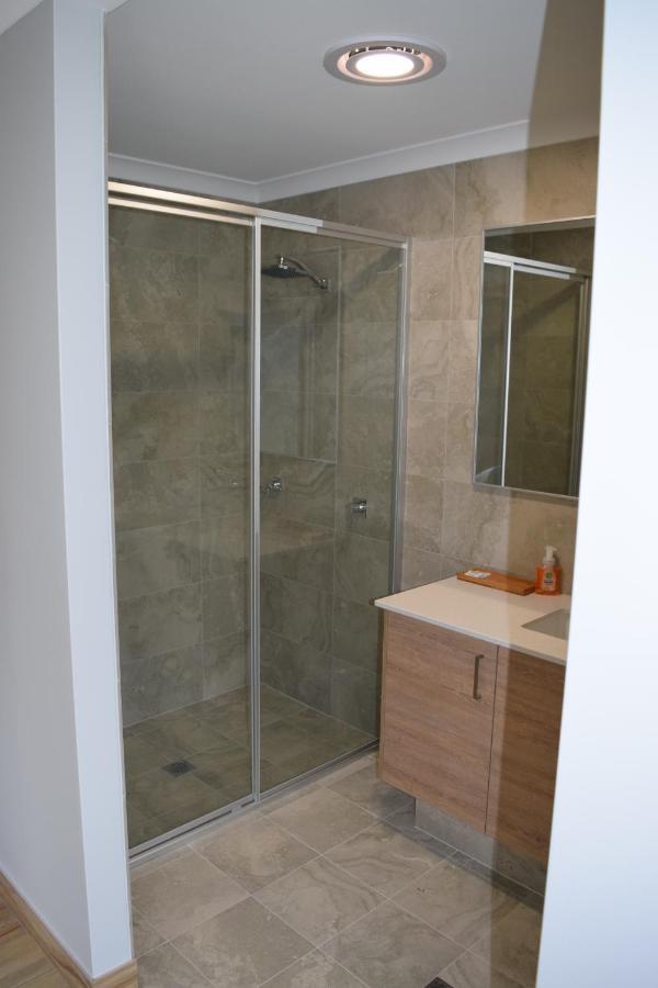 לינה וארוחת בוקר דנסבורו Eagle Bay House מראה חיצוני תמונה
