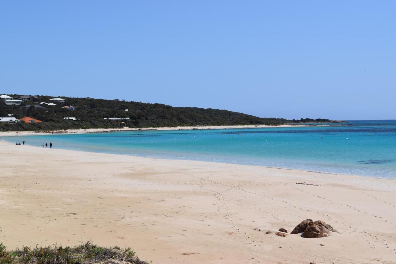 לינה וארוחת בוקר דנסבורו Eagle Bay House מראה חיצוני תמונה