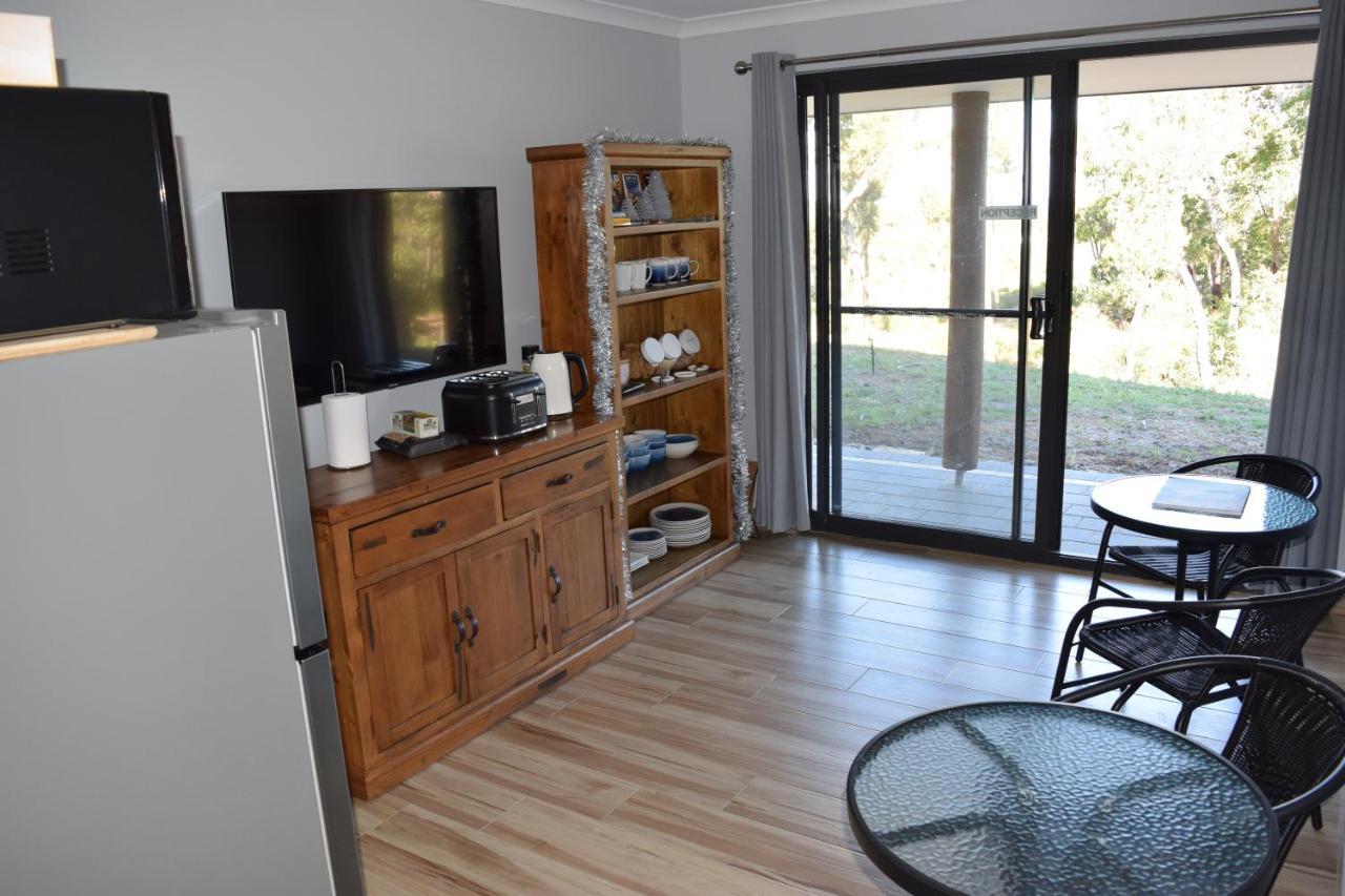 לינה וארוחת בוקר דנסבורו Eagle Bay House מראה חיצוני תמונה